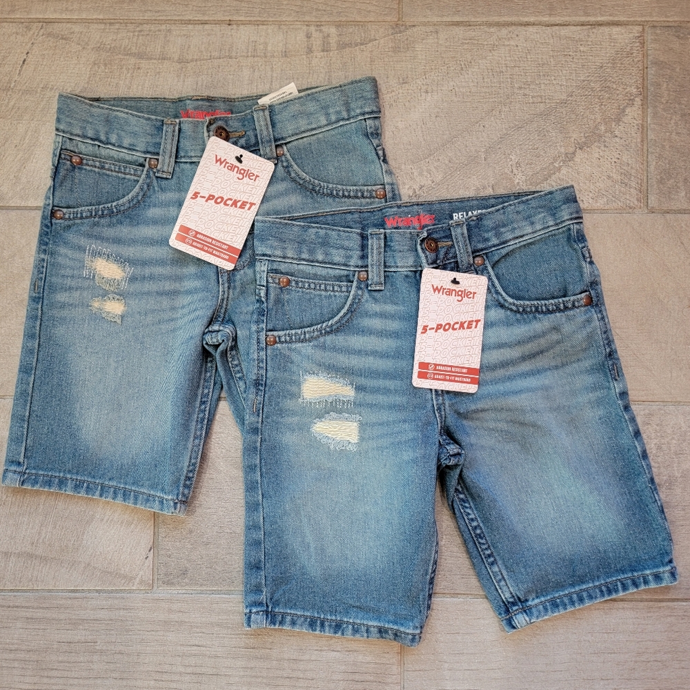 NWT Wrangler Light Blue Distressed Denim Shorts